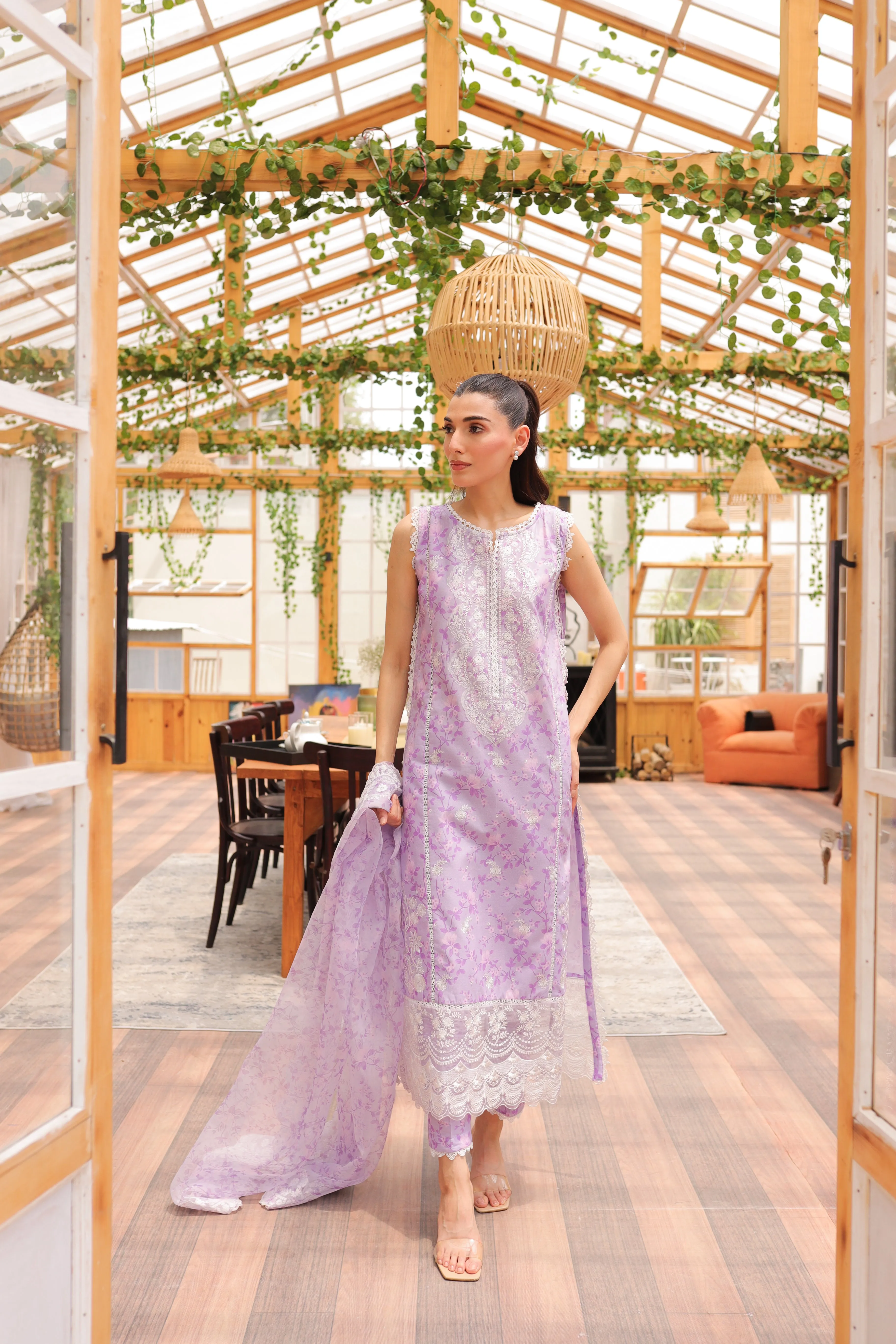 PASTEL LILAC LUXURY LAWN NEL-23623