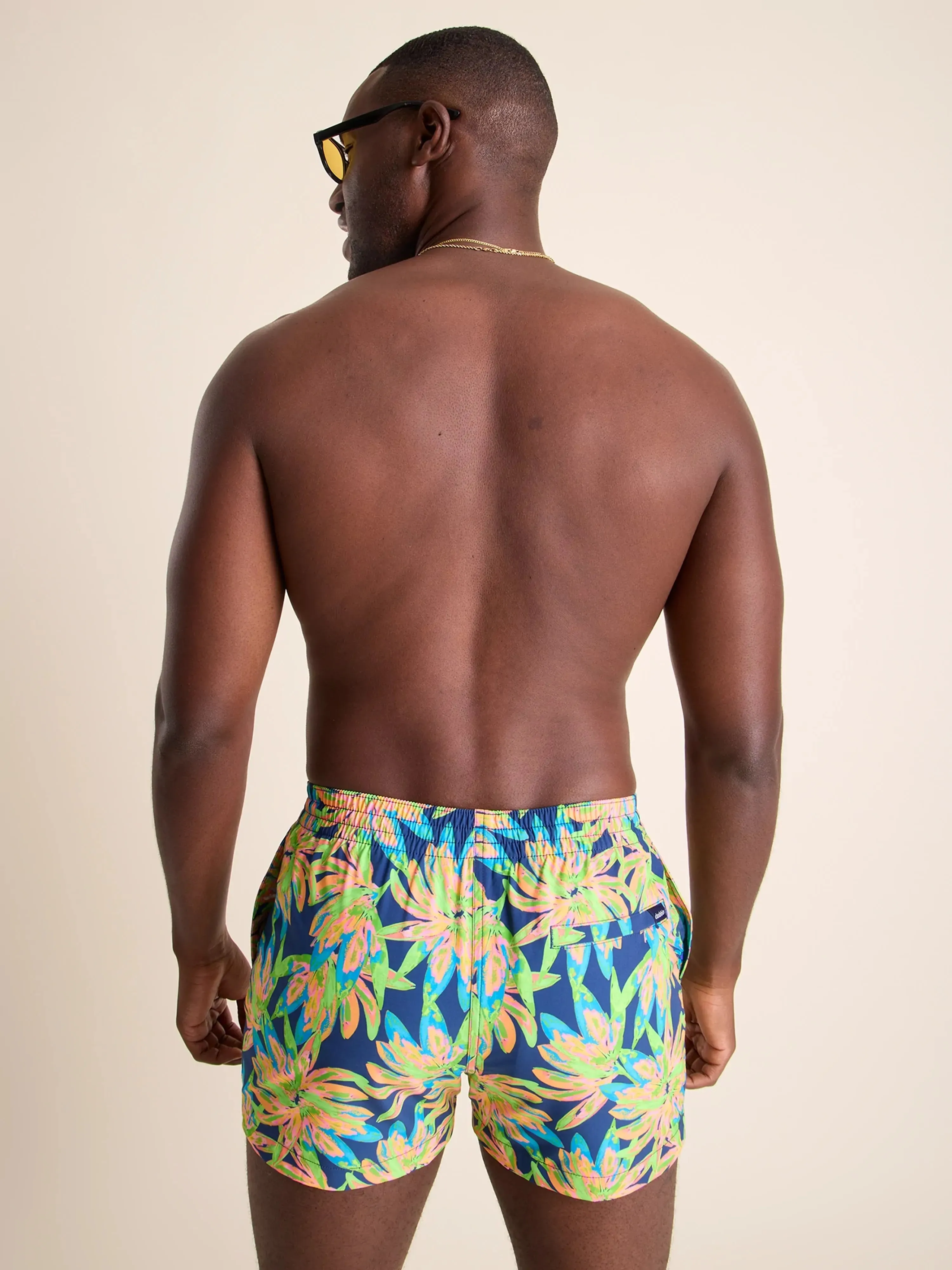 The Ocean Flowers 4" (Classic Swim Trunk)