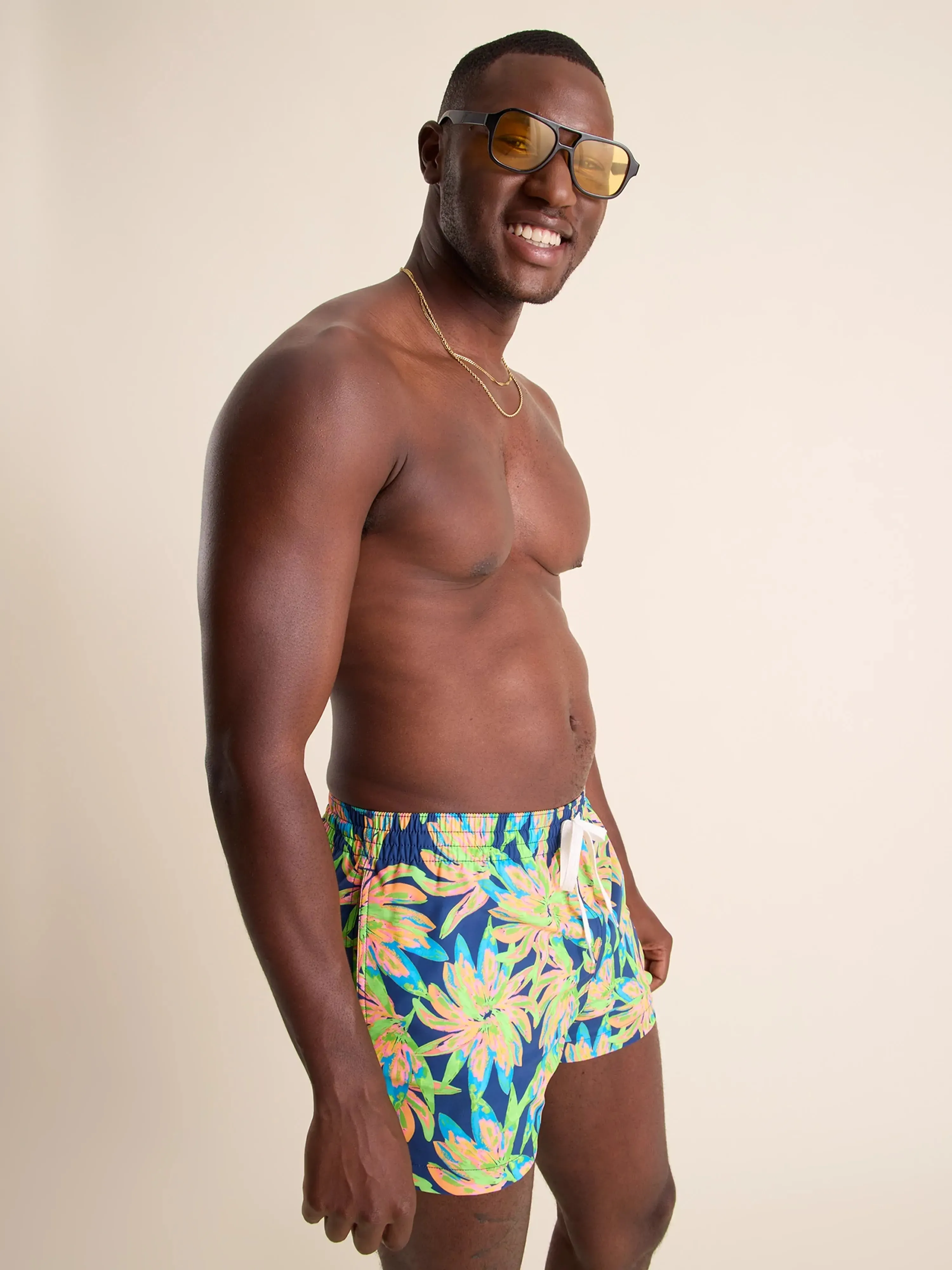 The Ocean Flowers 4" (Classic Swim Trunk)