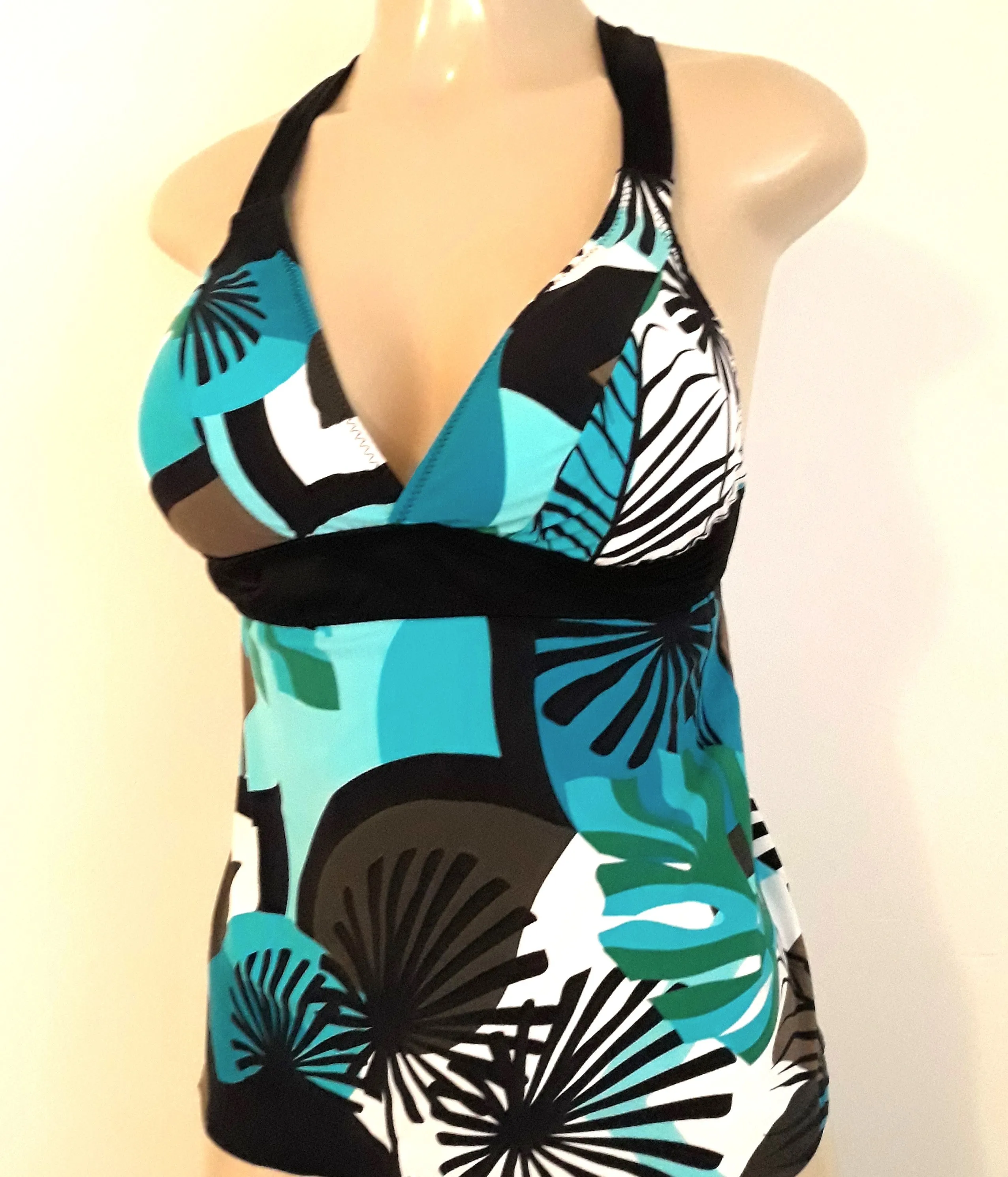 Tie Crossover Back Tankini Top Apron Back