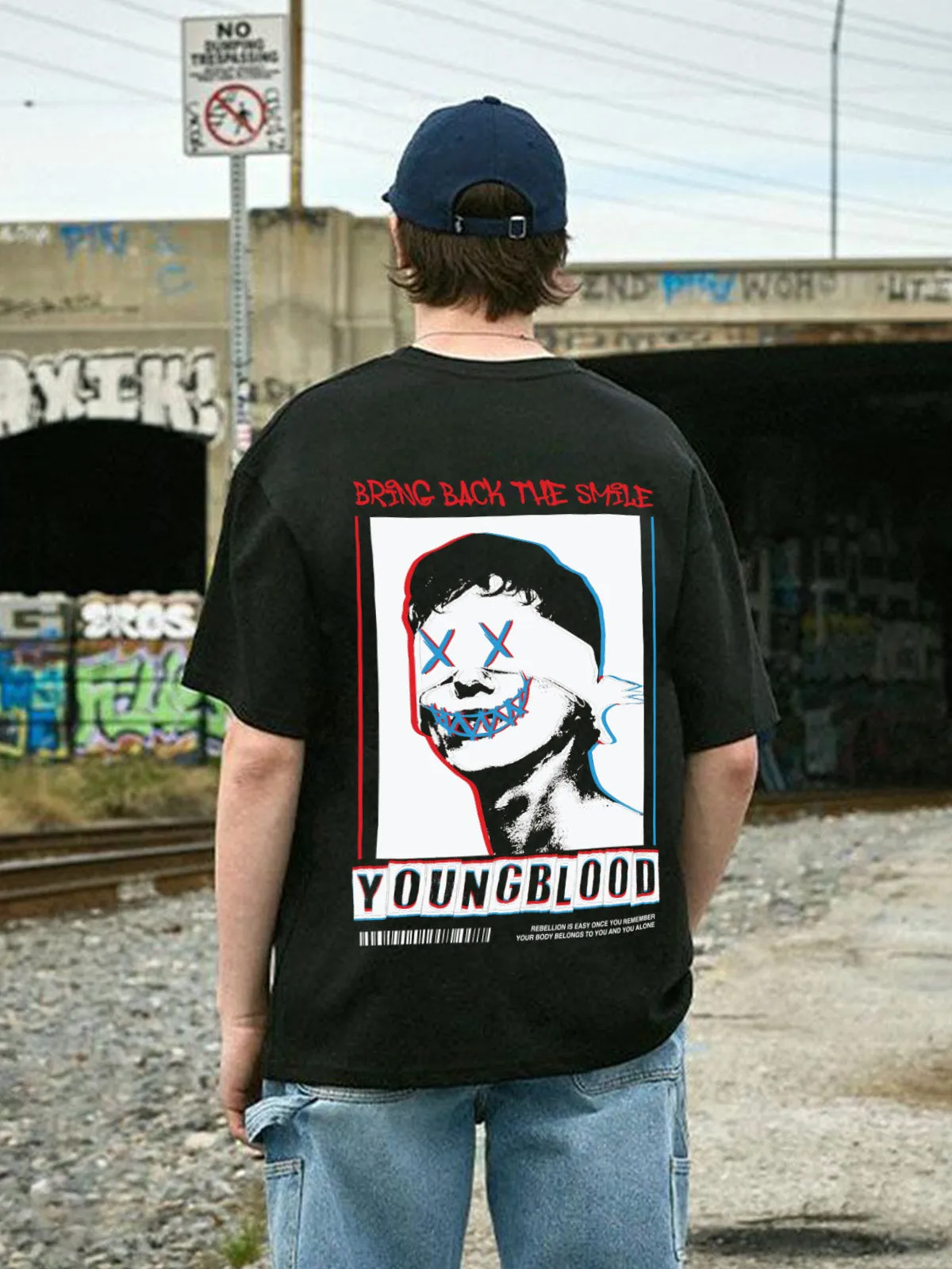 YOUNG BLOOD Printed Black Oversized Back Graphic Printed Tshirt